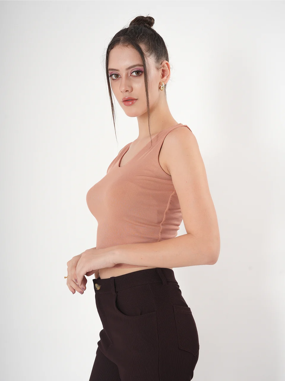 Solid V Neck Sleeveless Fitted Crop Top For Women - Image 43